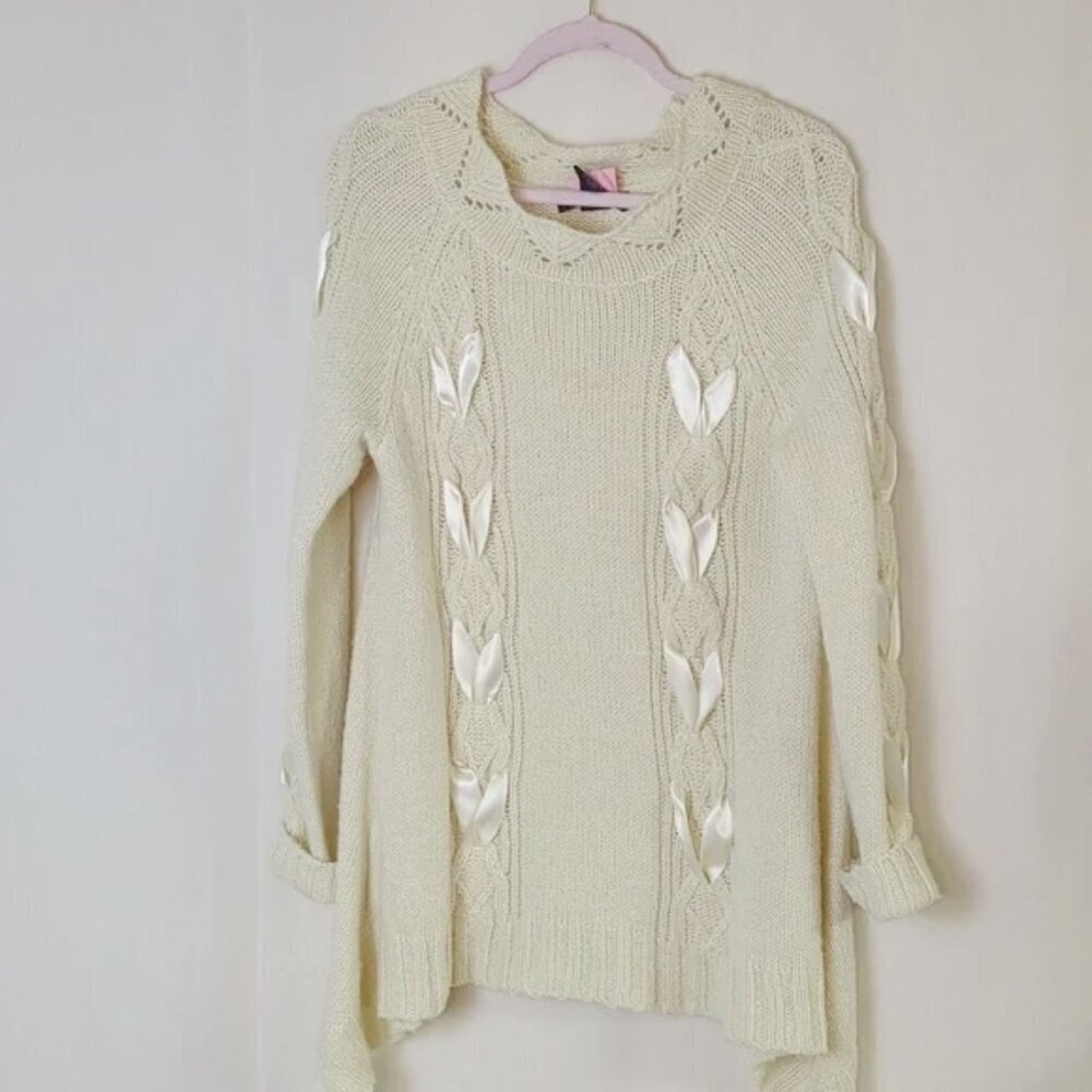 Ivory Tunic Sweater Medium